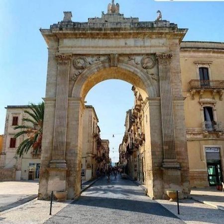 Piccola Casetta In Pieno Centro Noto Exterior photo